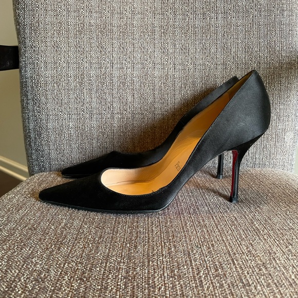 Authentic Christian Louboutin heels - Picture 1 of 9